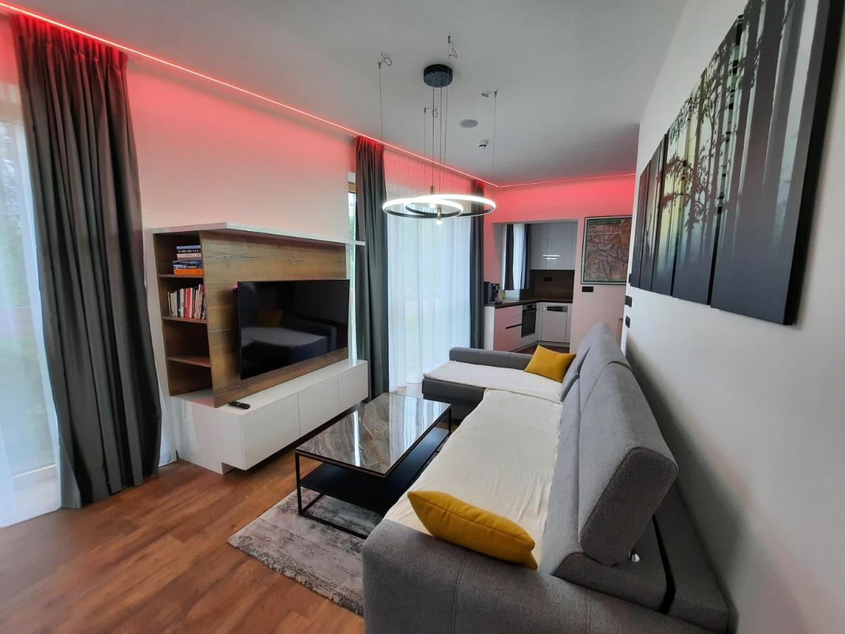 Hotel Ovruc - Rodinny Apartman 111 Štrbské Pleso Kültér fotó