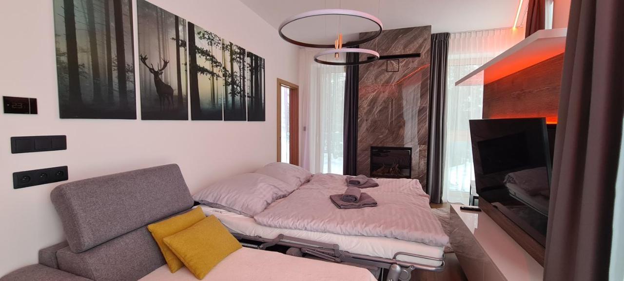 Hotel Ovruc - Rodinny Apartman 111 Štrbské Pleso Kültér fotó