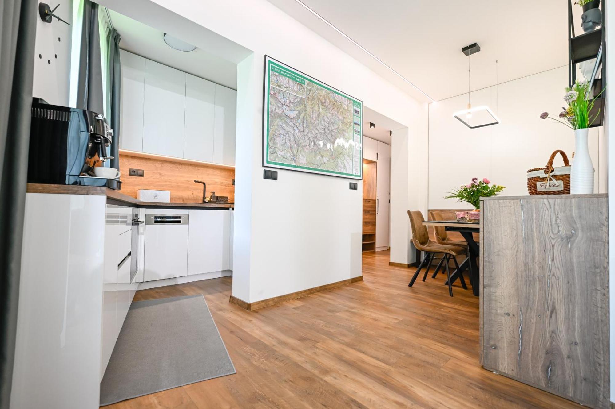 Hotel Ovruc - Rodinny Apartman 111 Štrbské Pleso Kültér fotó